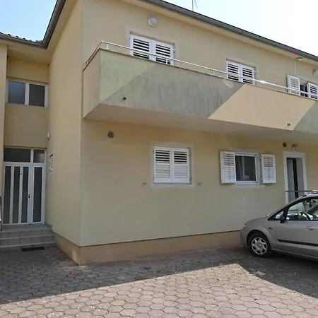 Apartman Amarena 023 *